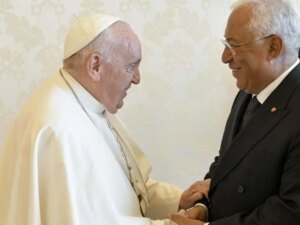 Read more about the article “Ambiente, migrações e paz: o diálogo entre António Costa e o Papa”