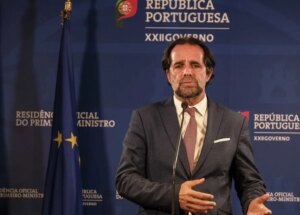 Read more about the article Acordo essencial: Colocar os interesses da Madeira acima das questões partidárias